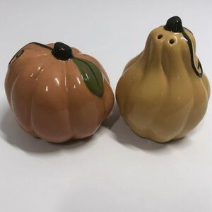Pump inks salt and pepper